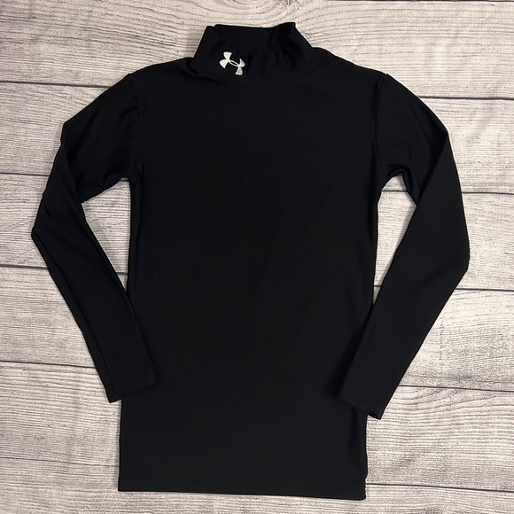 Under Armour base layer size YMD/10/12 - Picture 1 of 7